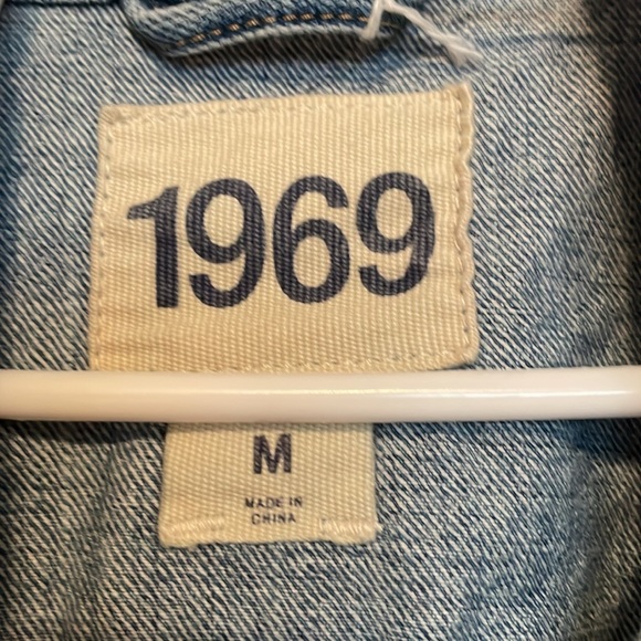 GAP Girls Jean Jacket - Picture 2 of 2